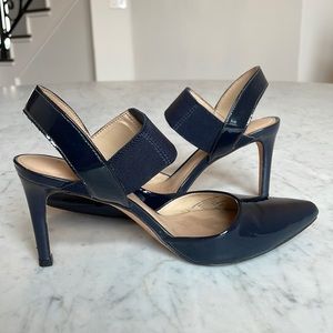 Antonio Melani size 8 dark navy 3” heels